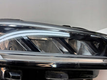 Laden Sie das Bild in den Galerie-Viewer, Frontscheinwerfer VW T Roc Rechts Scheinwerfer Headlight SCH2257660310xd