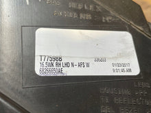 Laden Sie das Bild in den Galerie-Viewer, Frontscheinwerfer Jeep Grand Cherokee Wk2 68266650AE Rechts Headlight SCH1309517849dk