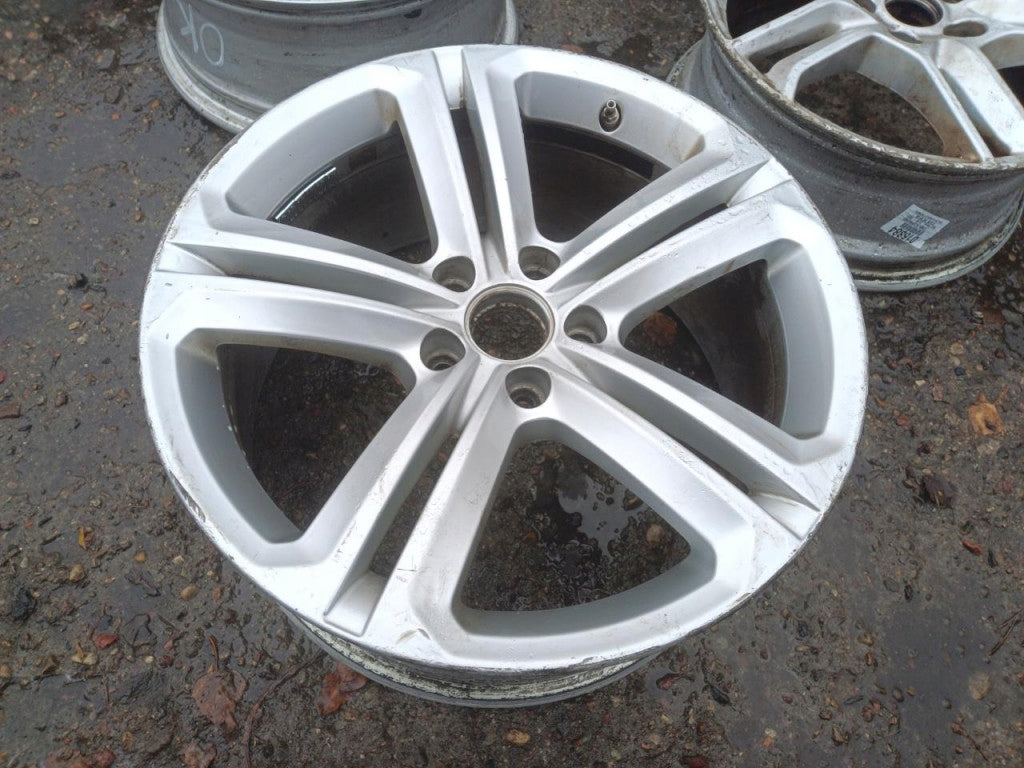 1x Alufelge 18 Zoll 8.0" 5x112 VW I Rim Wheel FEL4619648999bh