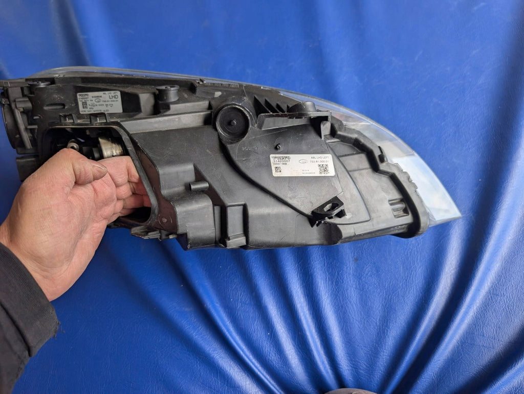 Frontscheinwerfer Volvo V40 31420007 Links Scheinwerfer Headlight SCH1433028099mt