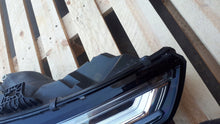 Laden Sie das Bild in den Galerie-Viewer, Frontscheinwerfer Audi A4 B9 8W0941034A Rechts Scheinwerfer Headlight