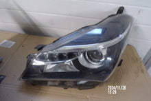 Load image into Gallery viewer, Frontscheinwerfer Toyota Yaris Ein Satz Scheinwerfer Headlight SCH6932333189kz