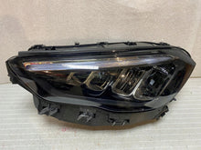 Laden Sie das Bild in den Galerie-Viewer, Frontscheinwerfer Mercedes-Benz W247 A2479066107 Full LED Links Headlight SCH7914955979gv