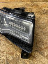 Laden Sie das Bild in den Galerie-Viewer, Frontscheinwerfer Jeep Grand Cherokee Wk2 68144708AG Rechts Headlight SCH7439512296qp