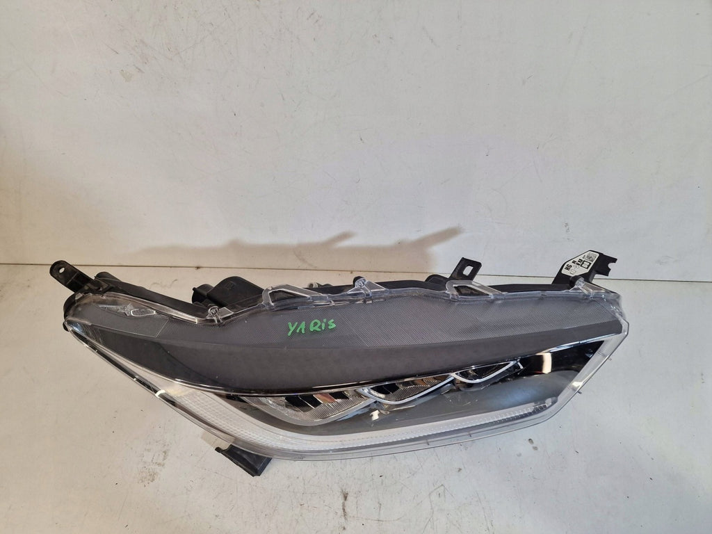 Frontscheinwerfer Toyota 4 Yaris LED Rechts Scheinwerfer Headlight SCH6102403071xg