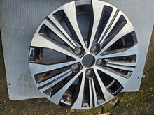 Laden Sie das Bild in den Galerie-Viewer, 1x Alufelge 16 Zoll 6.5&quot; 5x114.3 44ET Glanz Schwarz 403007870R Renault Rim Wheel