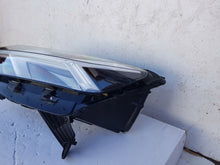 Laden Sie das Bild in den Galerie-Viewer, Frontscheinwerfer Dacia Sandero III Jogger 260601750R LED Links Headlight