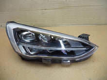 Laden Sie das Bild in den Galerie-Viewer, Frontscheinwerfer Ford Focus IV JX7B-13E014-AE Full LED Rechts Headlight