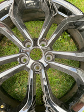Load image into Gallery viewer, 1x Alufelge 20 Zoll 6.5" 5x114.3 33ET Glanz Silber 403009689 Renault Scenic FEL3692136948qd