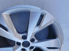Laden Sie das Bild in den Galerie-Viewer, 1x Alufelge 20 Zoll 5x112 45ET 89A601025M Audi E-Tron Sportback Q4 Rim Wheel FEL2501345093un