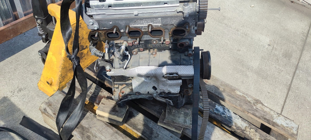 Motor Audi A4 B9 DETA 2.0 TDI 190PS 140kW Diesel Engine Unkomplett