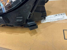 Laden Sie das Bild in den Galerie-Viewer, Frontscheinwerfer Mercedes-Benz Gla A1569063700 Links Scheinwerfer Headlight SCH8818509740nb