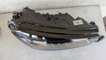 Laden Sie das Bild in den Galerie-Viewer, Frontscheinwerfer Skoda Fabia IV 6VB941016A LED Rechts Scheinwerfer Headlight SCH6599018092gi