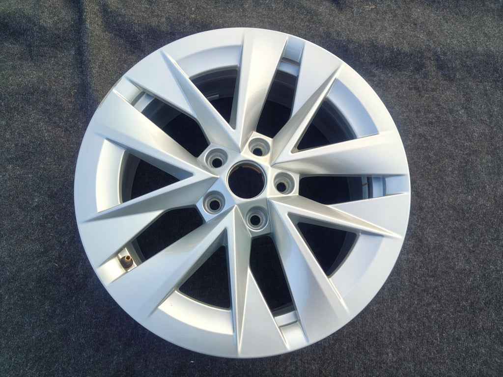 1x Alufelge 17 Zoll 7.0" 5x112 46ET Glanz Silber 5E3601025E Skoda Octavia Iv FEL2857343369em