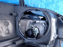 Laden Sie das Bild in den Galerie-Viewer, Frontscheinwerfer Opel Astra J TL793389777 13371595-7286 Links Headlight SCH5143826137me