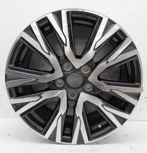 Load image into Gallery viewer, 1x Alufelge 17 Zoll 7.0" 5x114.3 50ET PW4570D007 Toyota Yaris Cross Rim Wheel FEL5121299470er