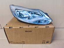 Laden Sie das Bild in den Galerie-Viewer, Frontscheinwerfer Ford Focus III BM51-13W029-AK Rechts Scheinwerfer Headlight SCH5230495188ka