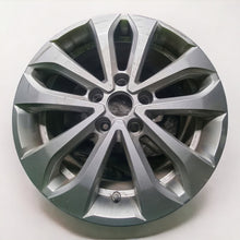 Laden Sie das Bild in den Galerie-Viewer, 1x Alufelge 16 Zoll 6.5&quot; 5x100 44ET Glanz Silber 403005287R Renault Rim Wheel