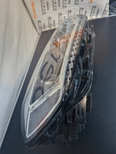 Load image into Gallery viewer, Frontscheinwerfer VW Touran 5TB941082 Rechts Scheinwerfer Headlight SCH5237428960gc