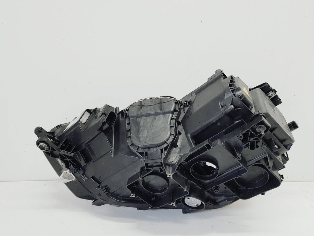 Frontscheinwerfer VW Golf Sportsvan 517941040A Xenon Rechts Headlight SCH9270302216gw