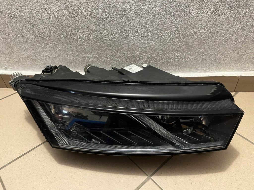 Frontscheinwerfer Skoda Octavia IV 992941572CJ Rechts Scheinwerfer Headlight SCH9354625350zi