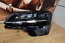 Load image into Gallery viewer, Frontscheinwerfer Skoda Karoq 57B941015D LED Ein Stück (Rechts oder Links) SCH3544486692vg