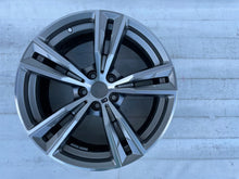 Laden Sie das Bild in den Galerie-Viewer, 1x Alufelge 18 Zoll 8.0" 5x112 20ET Glanz Graphit 8091464 BMW Z4 G29 Mg FEL9342922149al