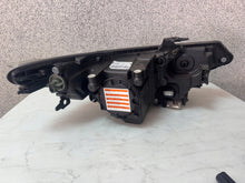 Laden Sie das Bild in den Galerie-Viewer, Frontscheinwerfer Honda Civic IX Xenon Links Scheinwerfer Headlight