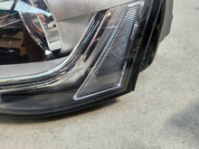 Laden Sie das Bild in den Galerie-Viewer, Frontscheinwerfer Audi A4 Xenon Links Scheinwerfer Headlight