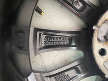 Laden Sie das Bild in den Galerie-Viewer, 1x Alufelge 16 Zoll 6.5&quot; 5x114.3 44ET 403008128R Renault Zoe Rim Wheel