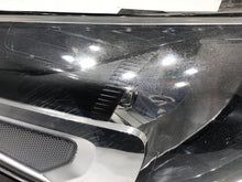 Laden Sie das Bild in den Galerie-Viewer, Frontscheinwerfer Kia Rio IV 92102-H8 Ein Stück (Rechts oder Links) Headlight