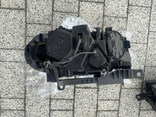 Load image into Gallery viewer, Frontscheinwerfer BMW X3 E83 3418411 Links Scheinwerfer Headlight SCH8870651378gq