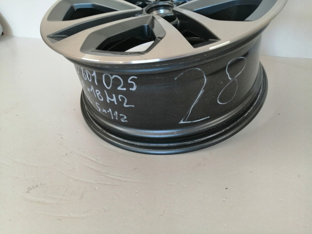 1x Alufelge 18 Zoll 8.0" 5x112 8Y0601025CE Audi A3 Rim Wheel FEL3543707741ry