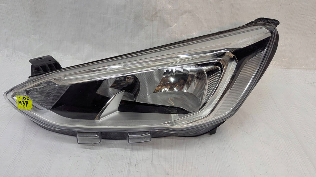 Frontscheinwerfer Ford Focus JX7B13W030AE Links Scheinwerfer Headlight SCH6805579082av