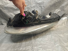 Laden Sie das Bild in den Galerie-Viewer, Frontscheinwerfer Opel Combo 520868580E Links Scheinwerfer Headlight SCH8082872010zf