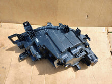 Laden Sie das Bild in den Galerie-Viewer, Frontscheinwerfer VW Id.4 11B941035N Links Scheinwerfer Headlight SCH6275258452mu