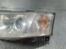 Laden Sie das Bild in den Galerie-Viewer, Frontscheinwerfer Saab 9-3 155819LI Links Scheinwerfer Headlight