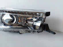 Laden Sie das Bild in den Galerie-Viewer, Frontscheinwerfer Toyota Hilux 0K-56 LED Rechts Scheinwerfer Headlight SCH8168966204go