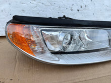Load image into Gallery viewer, Frontscheinwerfer Volvo Xc70 31383541- Rechts Scheinwerfer Headlight