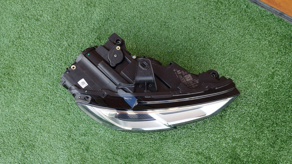 Frontscheinwerfer Audi A3 8V0941006E Xenon Rechts Scheinwerfer Headlight SCH1035163781jr