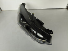 Laden Sie das Bild in den Galerie-Viewer, Frontscheinwerfer Ford Focus NX7B-13E014-CD Full LED Rechts Headlight SCH9615344950oe