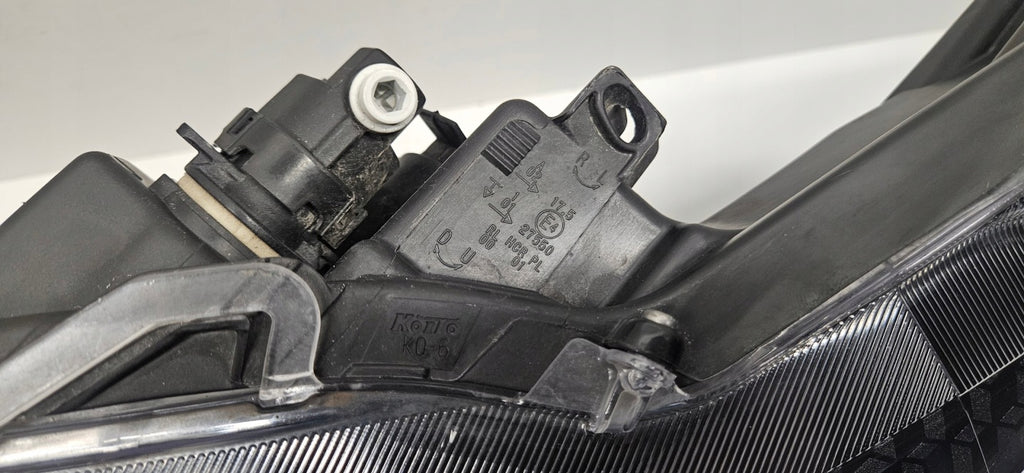 Frontscheinwerfer Toyota IV Yaris Links Scheinwerfer Headlight SCH3188512863vu