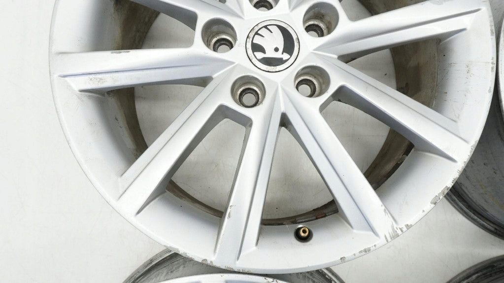 4x Alufelge 17 Zoll 7.0" 5x112 49ET 5E0601025E Skoda Superb Iii Rim Wheel FEL9425202917ou