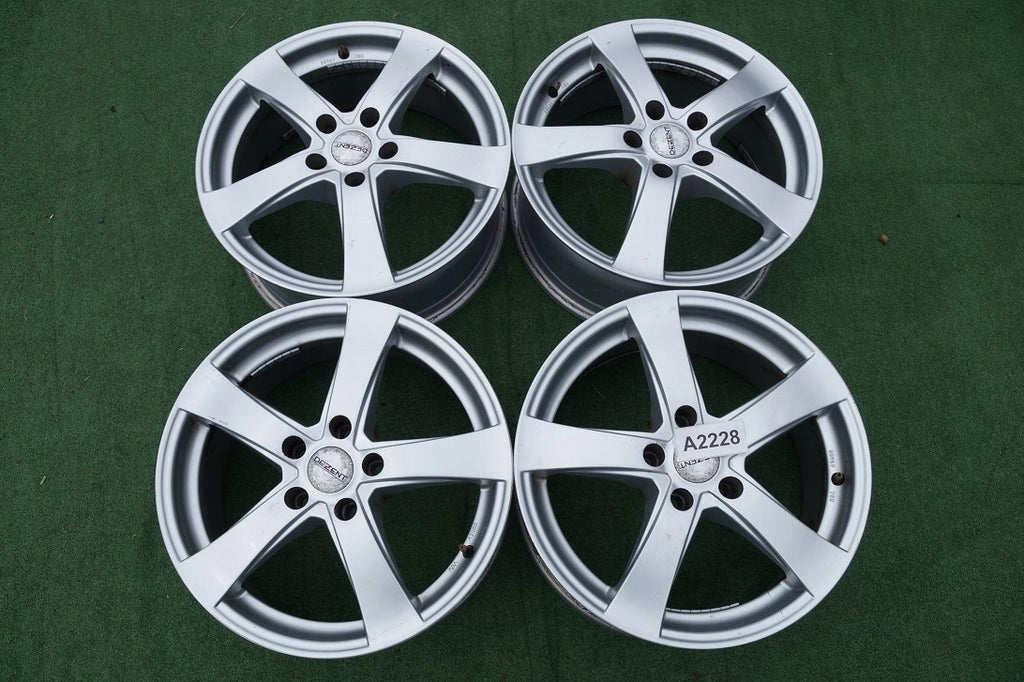 4x Alufelge 17 Zoll 7.5" 5x112 48ET Audi A4 A3 I V Octavia Golf VII Touran FEL3176156450xm