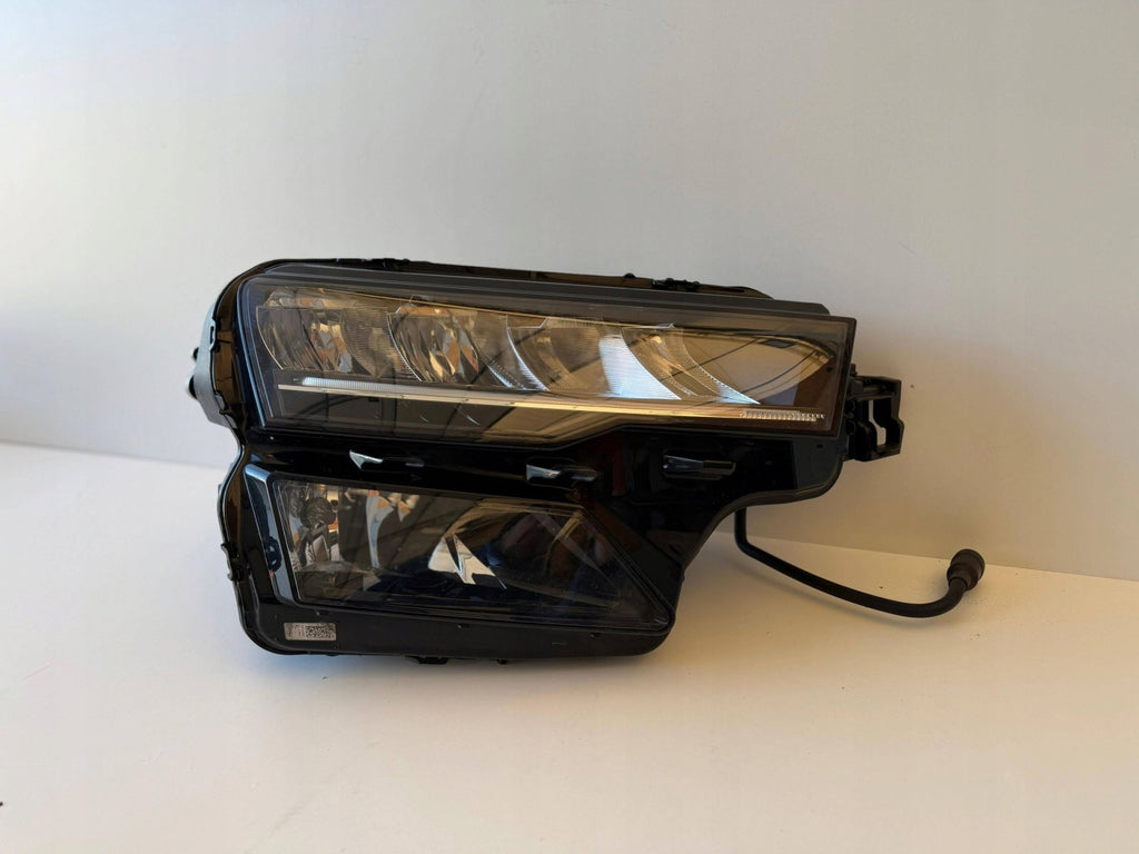 Frontscheinwerfer Skoda Karoq 57B941010 LED Rechts Scheinwerfer Headlight SCH6278998428xb