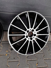 Laden Sie das Bild in den Galerie-Viewer, 1x Alufelge 20 Zoll 8.0&quot; 5x112 Mercedes-Benz W213 Rim Wheel