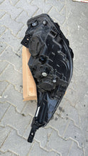Laden Sie das Bild in den Galerie-Viewer, Frontscheinwerfer Kia Rio Links Scheinwerfer Headlight SCH8163472018xp