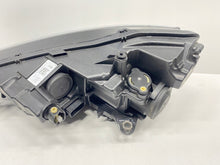 Laden Sie das Bild in den Galerie-Viewer, Frontscheinwerfer Skoda Scala 657941016 LED Rechts Scheinwerfer Headlight SCH7939531815lo