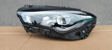 Laden Sie das Bild in den Galerie-Viewer, Frontscheinwerfer Mercedes-Benz Cla X118 C118 A1189068300 1EY2488MDE89132A Links SCH5773761175ta