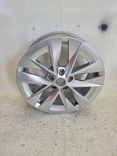 Laden Sie das Bild in den Galerie-Viewer, 1x Alufelge 17 Zoll 7.0" 5x112 46ET Glanz Silber 5E3601025E Skoda Rim Wheel FEL9217784690ac